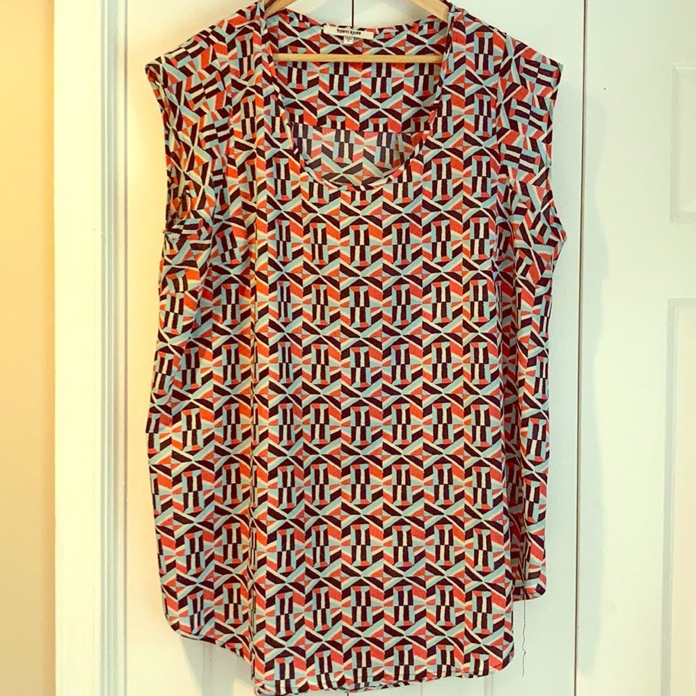 Flowy Daniel Rainn Tank!